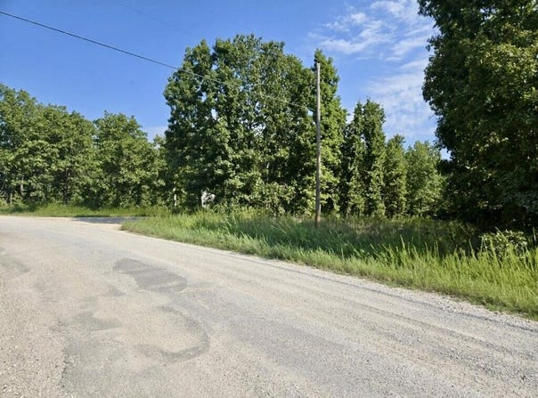 Lemon Lane, Tunas, MO 65764