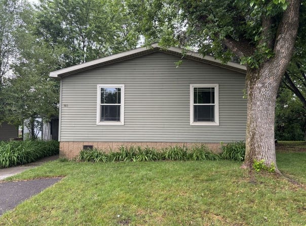 183 Cimarron, Lake Elmo, MN 55042