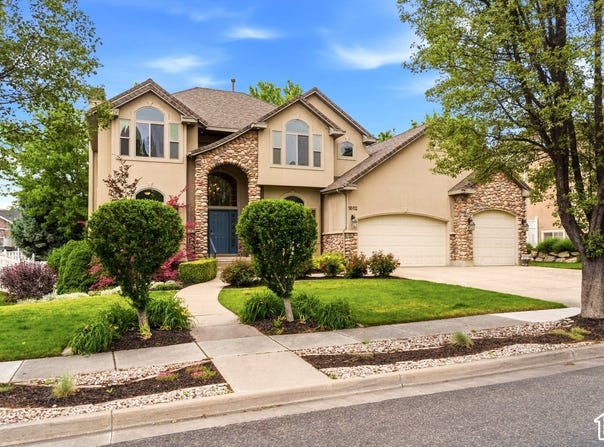 1602 HARVEY Rd, Fruit Heights, UT 84037