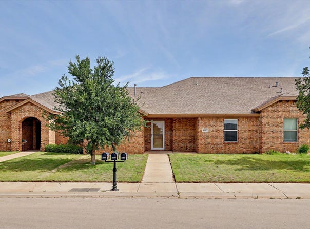 6902 67th Street, Lubbock, TX 79424