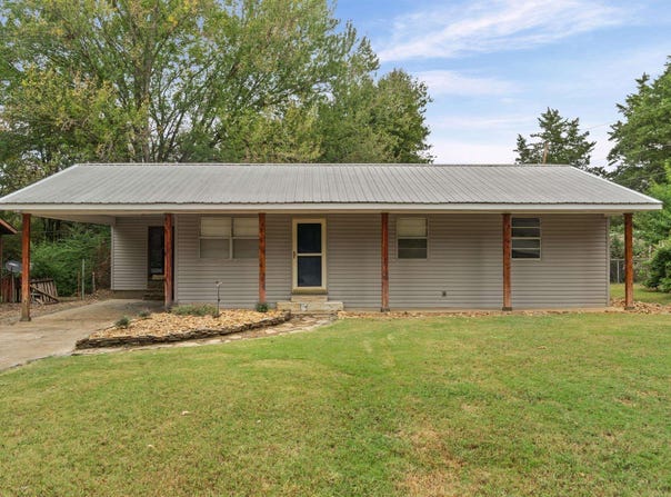 2 Evergreen Dr., Searcy, AR 72143