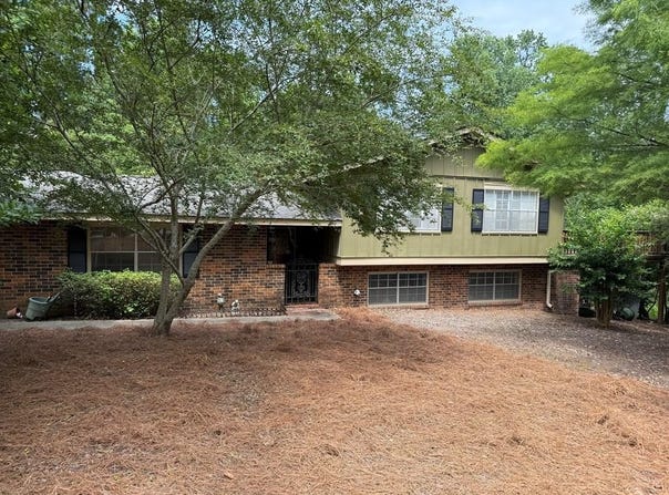 108 Ridgewood Lane, Eufaula, AL 36027