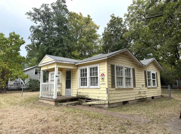 829 Second St., Gilmer, TX 75644