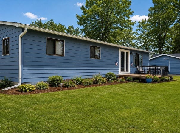 4800 Maxson Drive, Hope, MI 48628