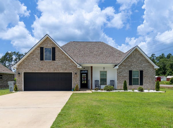 100 PINE LAKE ROAD, Calhoun, LA 71225