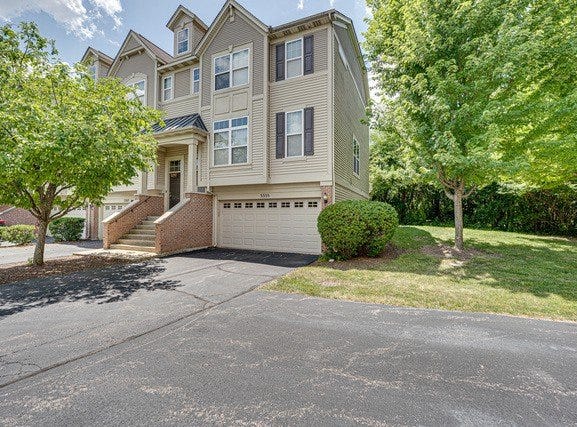 3355 Kentshire Circle, Aurora, IL 60504