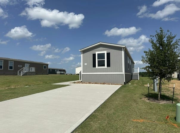 16 Open Range Trail, Willis, TX 77318