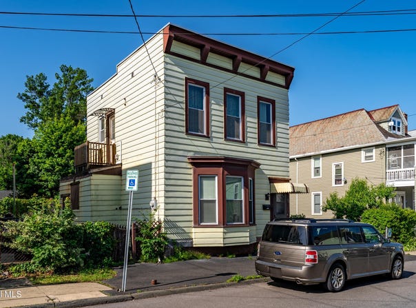 95 Eagle Street, Troy, NY 12180