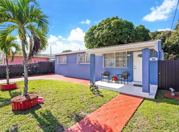 860 SE 7th Ave, Hialeah, FL 33010