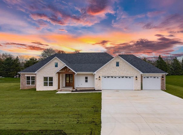 85 Emerald Lane, Greers Ferry, AR 72067