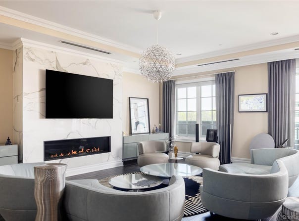 5000 Royal Court, North Hills, NY 11040