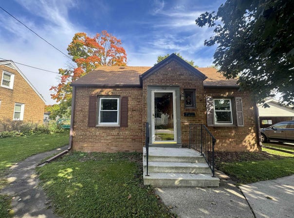 142 PINE Street, BRILLION, WI 54110