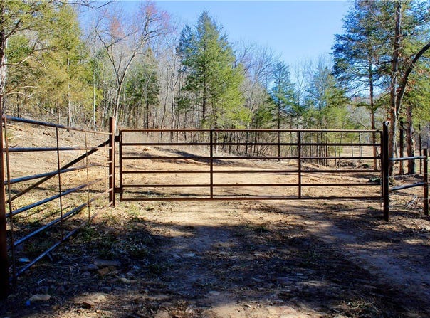 NC 1800, Kingston, AR 72742