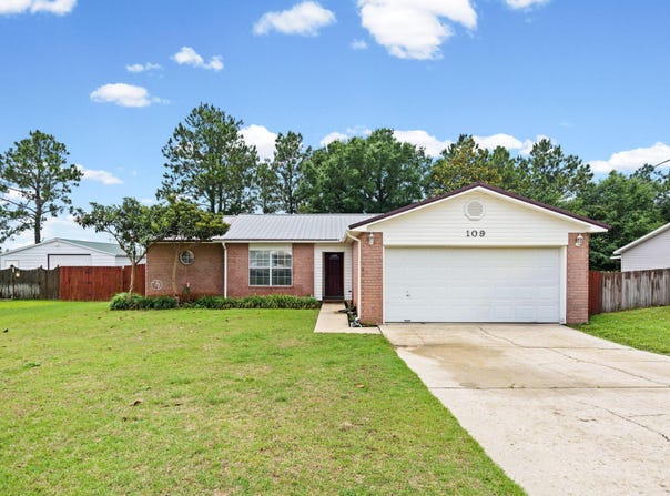 109 Louise Drive, Crestview, FL 32536