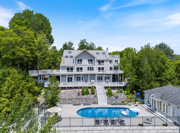 39 Mammoth Drive, Newry, ME 04261