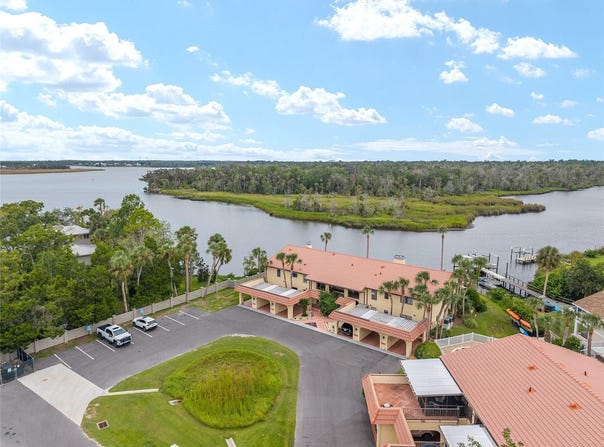 362 NW 14TH Place, CRYSTAL RIVER, FL 34428