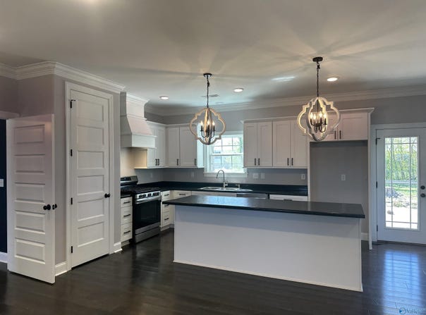 1108 6th Place NE, Arab, AL 35016