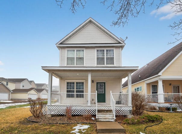 2897 Mark Twain Drive, Chaska, MN 55318
