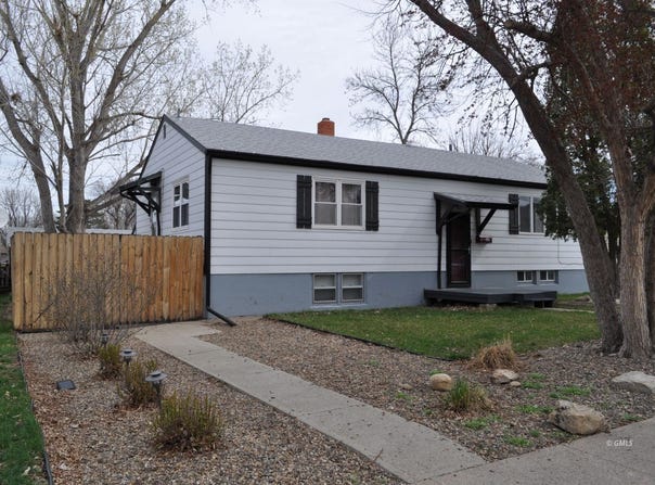 509 Snyder, Glendive, MT 59330