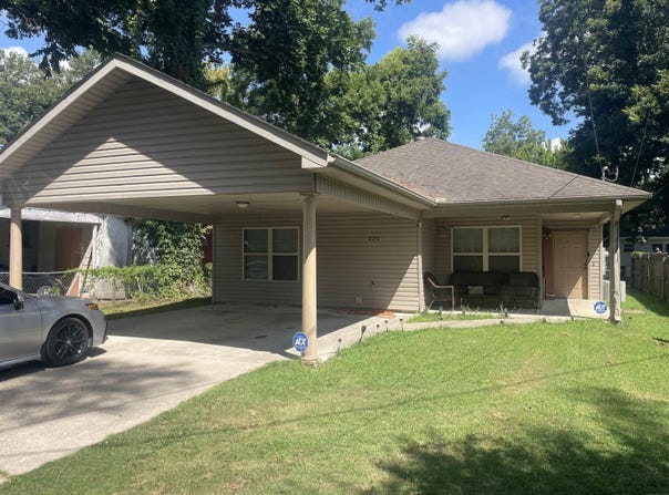 220 School St, McGehee, AR 71654