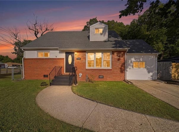 848 Aragona Boulevard, Virginia Beach, VA 23455