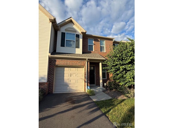 26 Sundance Drive, Hamilton, NJ 08619