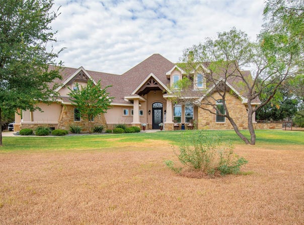 1160 Long Mdw, Salado, TX 76571