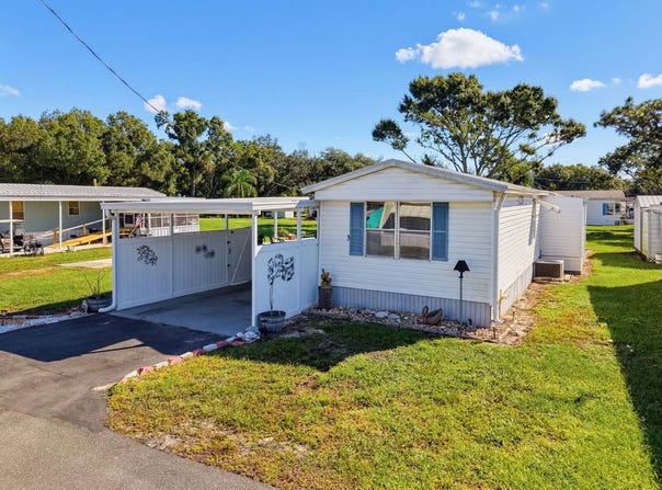 2704 14th Ave.SE, Ruskin, FL 33570