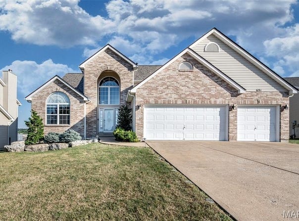 691 Berrywine Lane, Arnold, MO 63010