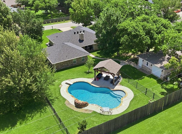 405 Lantern Ridge, Mansfield, TX 76063