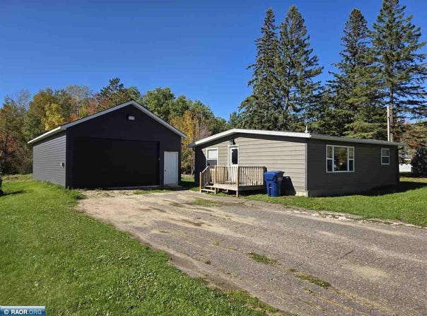 3753 Elynwood Rd, Hibbing, MN 55746
