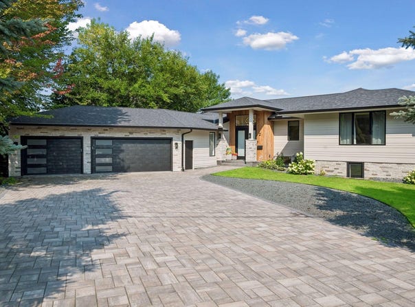 2 Maclynn Road, Excelsior, MN 55331