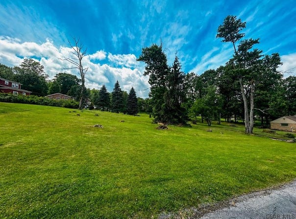 SHANNON WAY, Johnstown, PA 15905