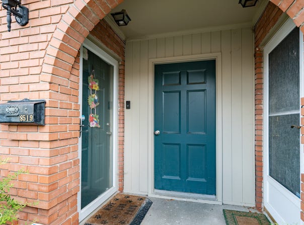 8519 Canterbury Square E, Indianapolis, IN 46260