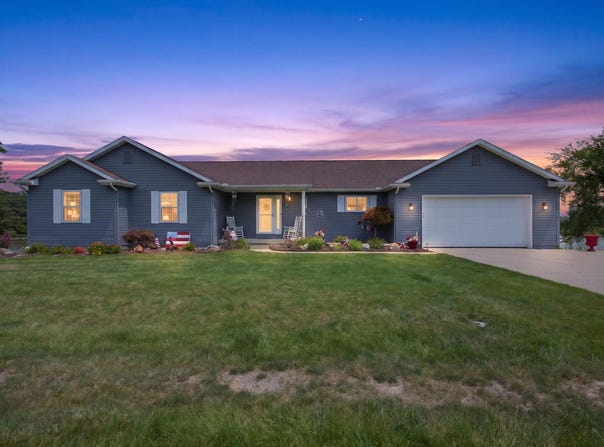 7070 Donegal Drive, Onsted, MI 49265