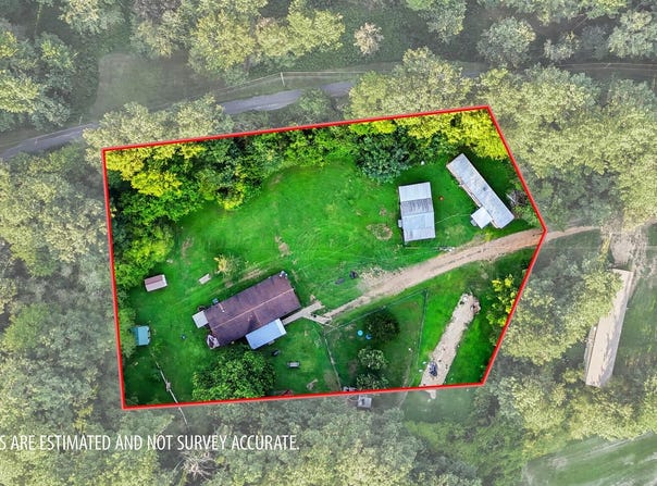 371 PLEASANTWAY Dr, Jasper, AL 35501