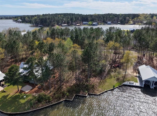 Ella Point, Lumberton, MS 39455
