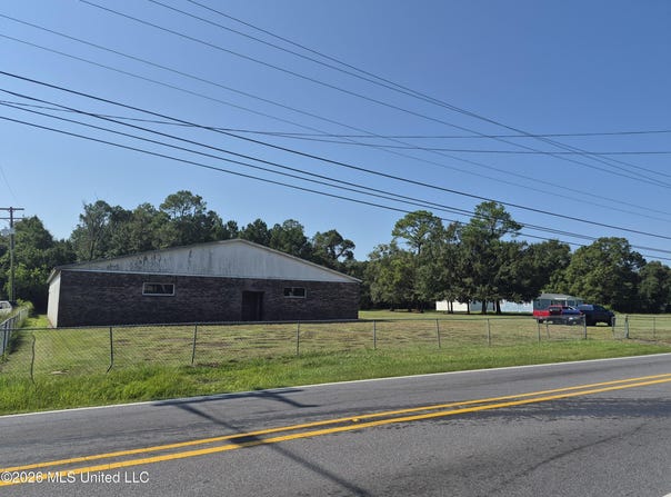 18421 28th Street, Long Beach, MS 39560