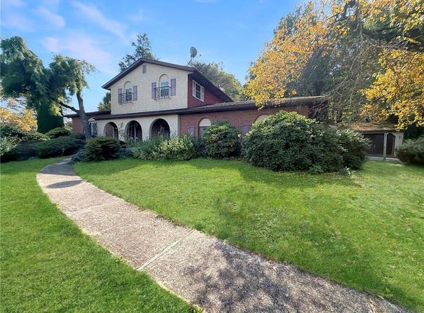 7672 Hilltop Court, New Tripoli, PA 18066