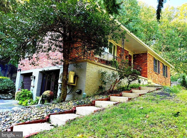 44 SPRING Road, MALVERN, PA 19355