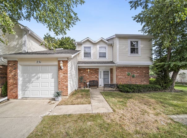 251 Tamarack Drive, Bloomingdale, IL 60108