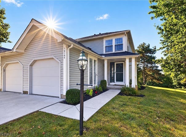 1210 Brookline Place, Willoughby, OH 44094