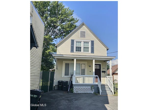 1064 Hegeman Street, Schenectady, NY 12306