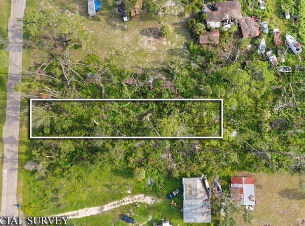 NW Stephens St lot: 16, Steinhatchee, FL 32359