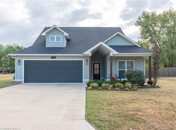 8909 Stoney Hedge DR, Fort Smith, AR 72908