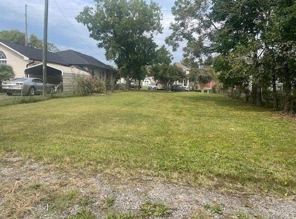 2204 E 12th Street, Chattanooga, TN 37404