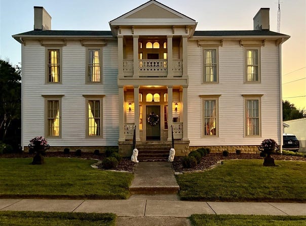 210 S College Street, Franklin, KY 42134