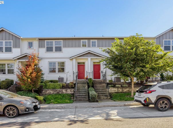 884 N 18TH Ave, Cornelius, OR 97113