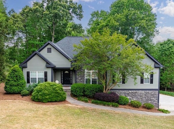 8225 Mossybrook Lane, Douglasville, GA 30135