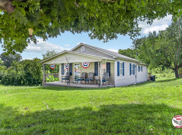 4261 Wolf River Dock Rd., Albany, KY 42602
